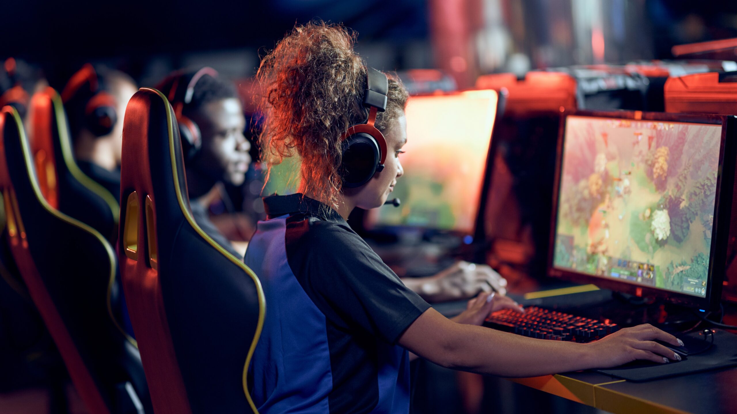 Les compétitions eSports : un nouveau segment pour les parieurs en ligne ?